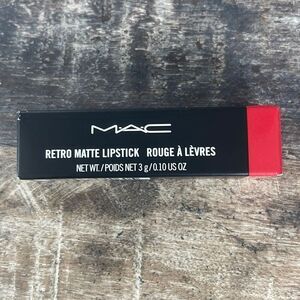 MAC Retro Matte Lipstick 707 Rudy Woo